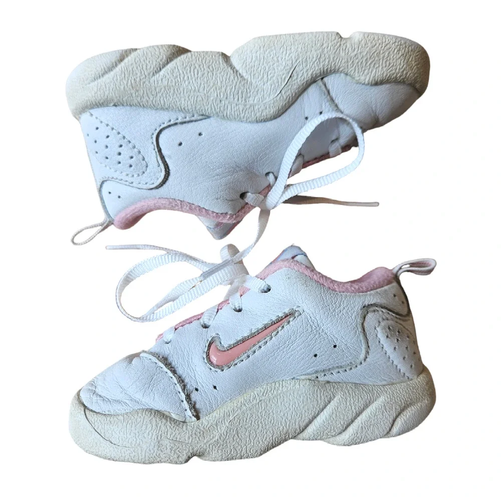 Nike Adorable Baby White Pink Sneakers Toddler Size 4